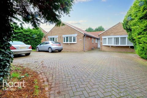 1 bedroom bungalow for sale, Station Road, Willingham