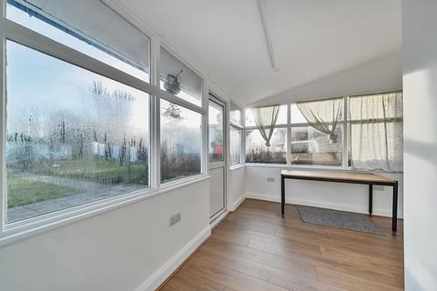 3 bedroom semi-detached house to rent, Stanmore,  Harrow,  HA7
