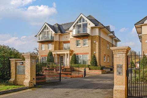 Flat 5, Glenwood House Wayneflete Place, Esher, KT10 8BP
