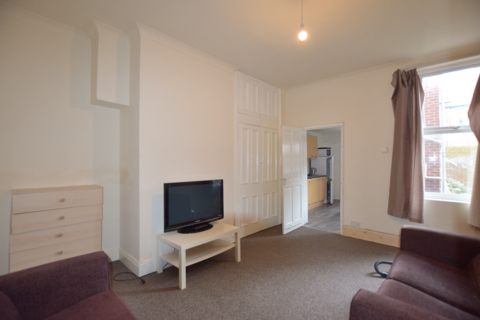 2 bedroom flat to rent, Forsyth Road, Jesmond NE2