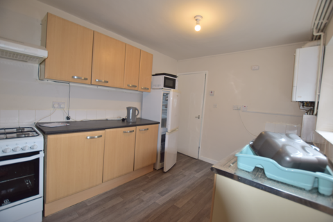 2 bedroom flat to rent, Forsyth Road, Jesmond NE2