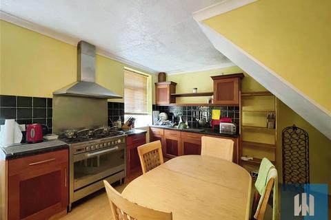 4 bedroom end of terrace house for sale, Broomfield Road, Marsh, Huddersfield, West Yorkshire, HD1