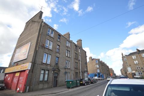 1 bedroom flat to rent, Strathmartine Road, Coldside, Dundee, DD3