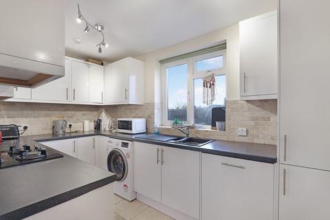 2 bedroom apartment for sale, Russell Road, Buckhurst Hill IG9