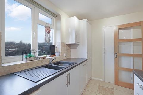 2 bedroom apartment for sale, Russell Road, Buckhurst Hill IG9