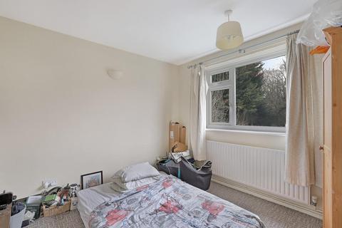 2 bedroom apartment for sale, Russell Road, Buckhurst Hill IG9