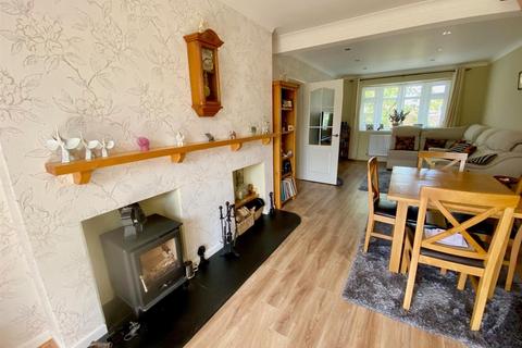 2 bedroom semi-detached bungalow for sale, Highland Way, Oulton Broad, Lowestoft, NR33