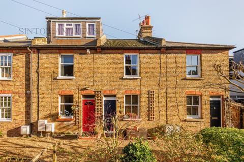 2 bedroom house for sale, Wrotham Road, Ealing, W13