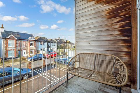 1 bedroom apartment for sale, Church Road, Chichester, West Sussex