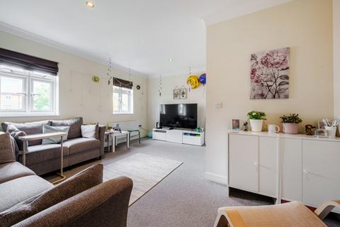 4 bedroom terraced house for sale, Barn Croft Drive, Lower Earley, Reading