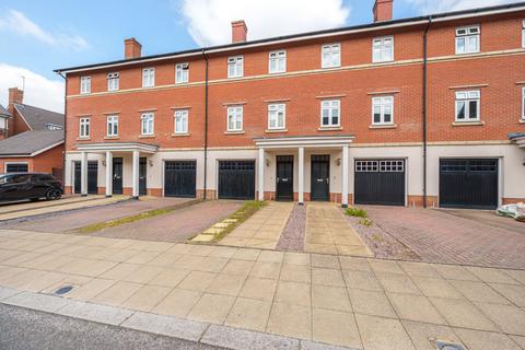 14 Barn Croft Drive, Lower Earley, Reading, RG6 3WE