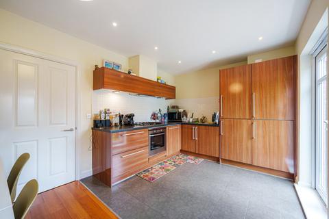 14 Barn Croft Drive, Lower Earley, Reading, RG6 3WE