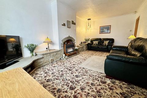 4 bedroom semi-detached bungalow for sale, Ringway, Garforth, Leeds