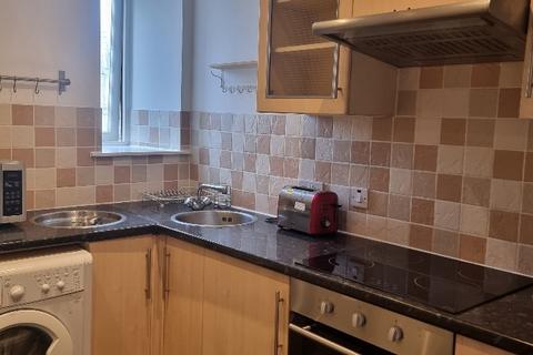 2 bedroom flat to rent, Union Street, Aberdeen AB10