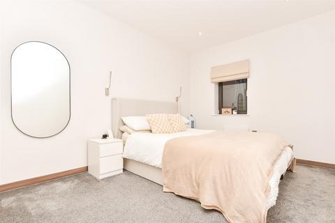 1 bedroom apartment for sale, Croydon Road, Caterham, Surrey