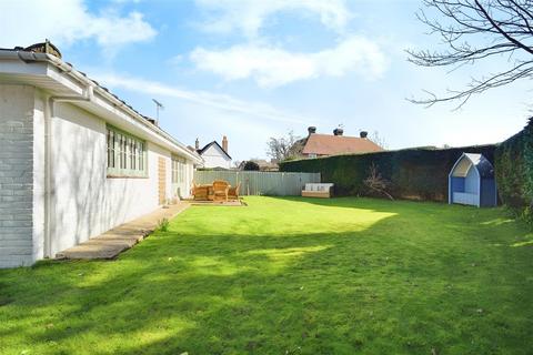 4 bedroom detached bungalow for sale, Main Street, Northiam