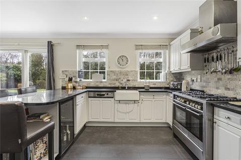 5 Bartrop Close, Goffs Oak, Waltham Cross, EN7 6SZ
