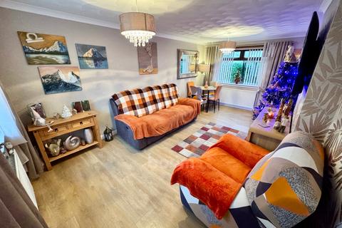 1 Dalry Road, Stewarton, Kilmarnock, KA3 3DA