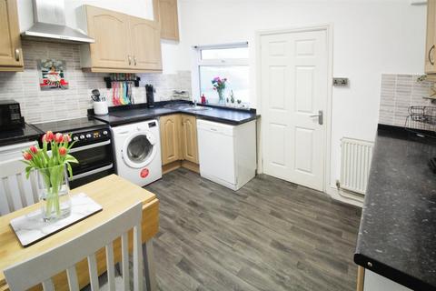 2 bedroom terraced house for sale, Oak Terrace, Leeds LS25