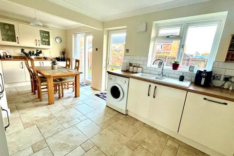 3 bedroom detached bungalow for sale, Bryn Derwen, Sketty, Swansea