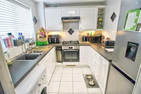 2 bedroom semi-detached house for sale, Medina Drive, Pevensey BN24