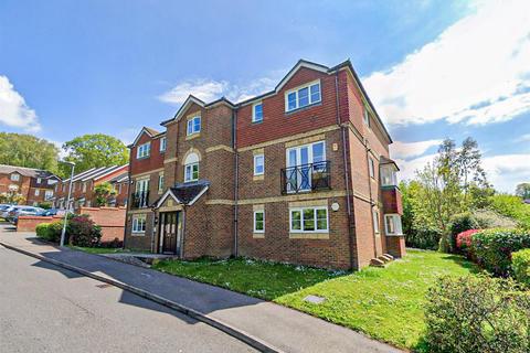 2 bedroom flat for sale, Cooden Ledge, St. Leonards-On-Sea