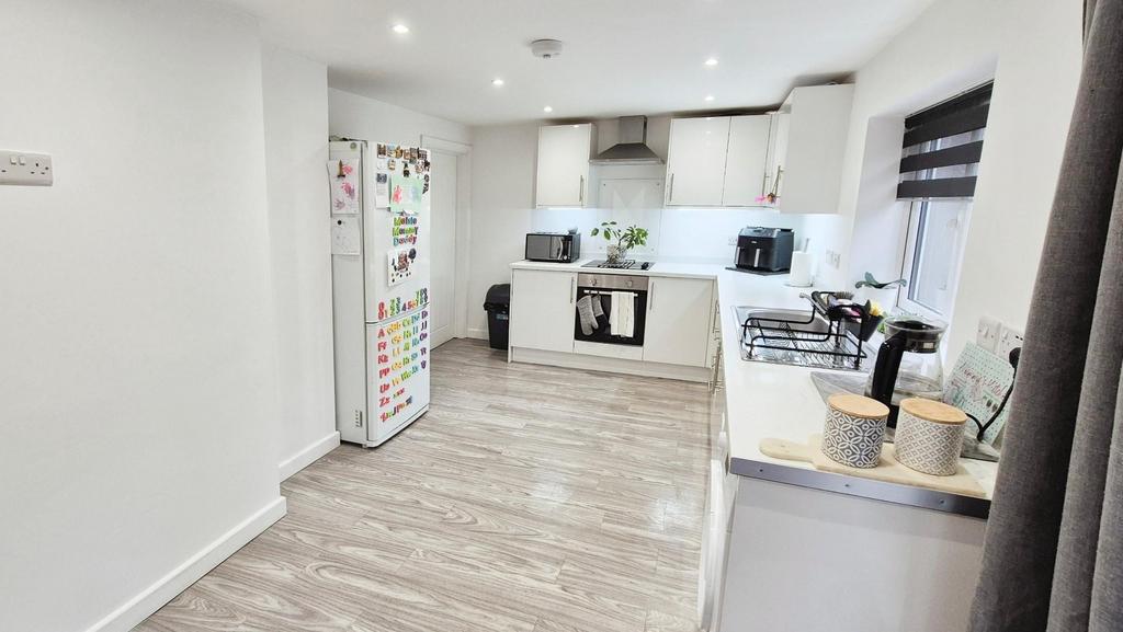 Kitchen dining room