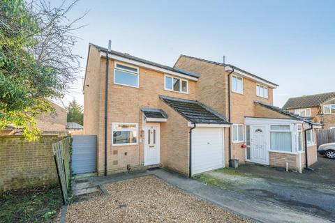 2 bedroom semi-detached house for sale, Carterton,  Oxfordshire,  OX18