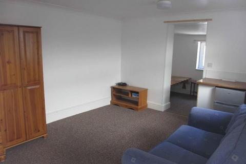 Studio to rent, Beaumont Road, Plymouth