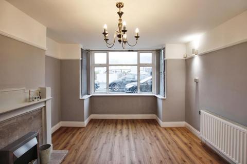 4 bedroom terraced house to rent, Filton Avenue, Bristol BS7