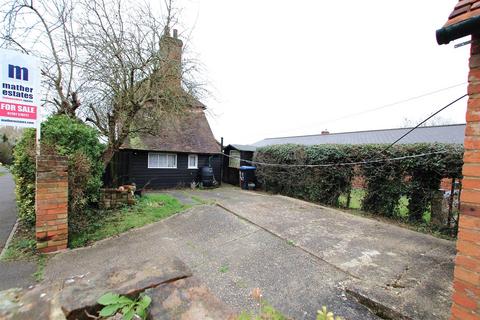 2 bedroom cottage for sale, Dixons Hill Close, Welham Green