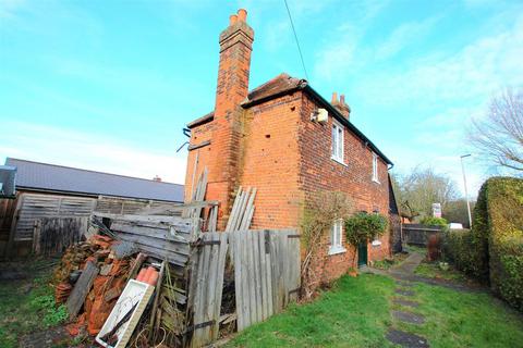 2 bedroom cottage for sale, Dixons Hill Close, Welham Green