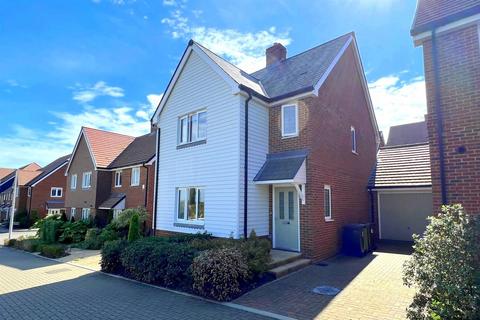 3 bedroom detached house for sale, Bracken Grove, Pevensey