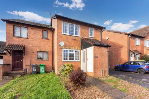 1 bedroom maisonette for sale, Haig Drive, Slough