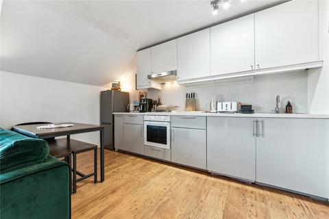 1 bedroom apartment to rent, Huguenot Place, London, SW18