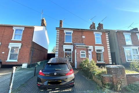 3 bedroom semi-detached house to rent, Newton Road, Ipswich IP3