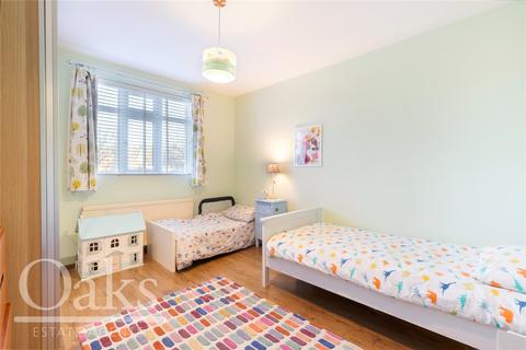 4 bedroom terraced house for sale, Windermere Road, Streatham Vale