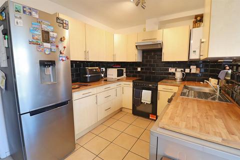 3 bedroom semi-detached house for sale, Deerleap Way, Braintree