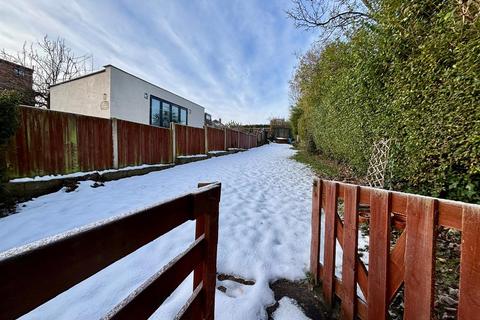 3 bedroom semi-detached house for sale, Upper Wortley Road, Wortley, Leeds