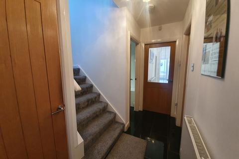 4 bedroom semi-detached house for sale, Jubilee Road, Gosforth, Newcastle upon Tyne, Tyne and Wear, NE3 3UR