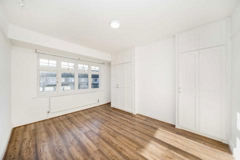 3 bedroom end of terrace house for sale, Priory Road, Hounslow TW3