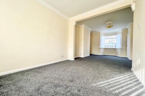 2 bedroom semi-detached house to rent, Sandstone Road, Wincobank, Sheffield