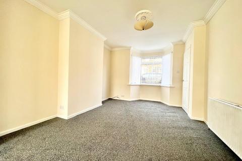 2 bedroom semi-detached house to rent, Sandstone Road, Wincobank, Sheffield