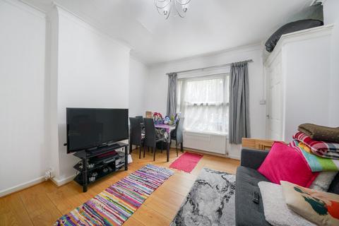 2 bedroom terraced house for sale, Northborough Road, London, SW16