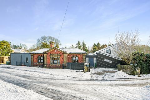 3 bedroom detached house for sale, Old Hollings Hill, Guiseley, Leeds, West Yorkshire, LS20