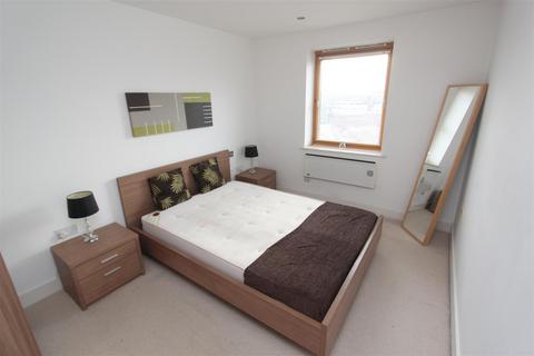 1 bedroom flat to rent, Clarence House, Leeds Dock