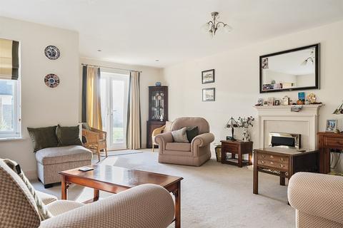 2 bedroom flat for sale, Kithurst Lane, Storrington, West Sussex, RH20