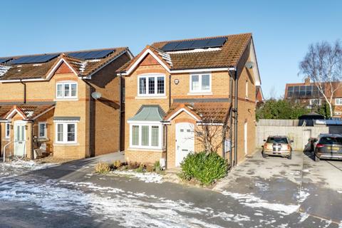 3 bedroom detached house for sale, The Oval,