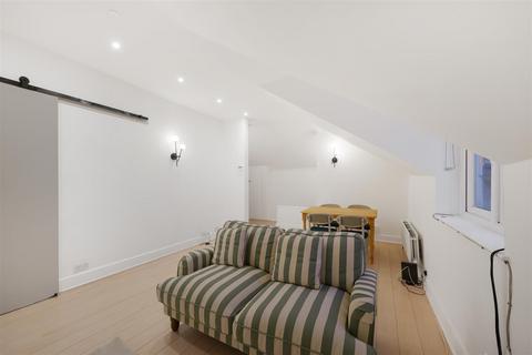 2 bedroom flat to rent, Roxborough Park, Harrow On The Hill HA1