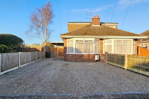 3 bedroom semi-detached house for sale, Bradwell Avenue, Bradwell, Great Yarmouth